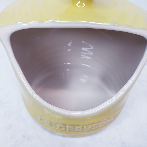 LE CREUSET Stoneware Salt Crock Yellow 10 oz./ 0.3L *Minor Imperfection* - Picture 9 of 11